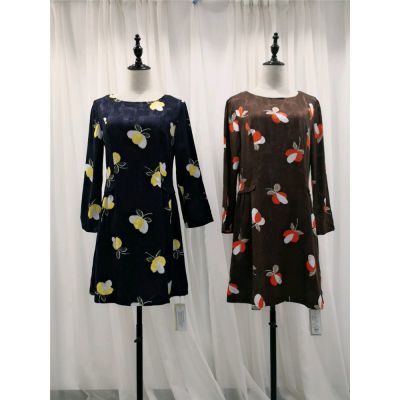 鄭州18新款冬裝品牌折扣女裝批發與艾薇兒服裝尾貨走份 投資品牌折扣批發的智慧選擇